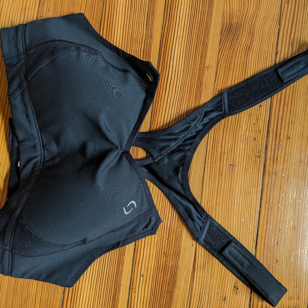Moving Comfort Juno sportsbra